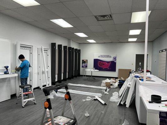 Fixture, New Store Set, Reset, Merchandising, Furniture Assembly,
Display Shelf Assembly, Remodeling, Painting, Lighting, Slatwall Install