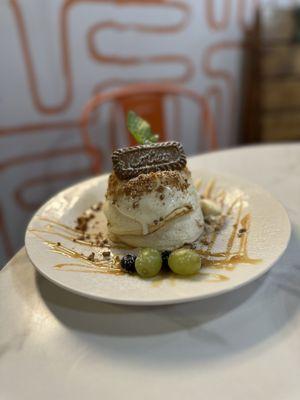 Cookie butter soufflé pancakes