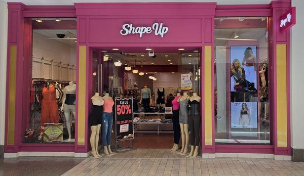 Entrance of Shape Up @ Westfield Wheaton