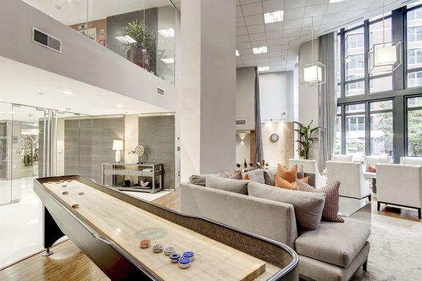 1Hundred Capitol Yards