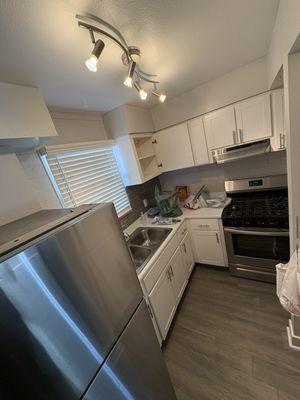 Kitchen, bathroom and room/ living room - studio