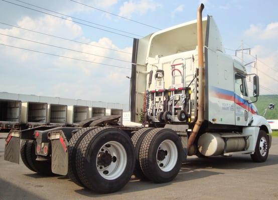 Ryder Truck Freightliner Columbia tractor with HTS Systems' patented Hand Truck Sentry System.