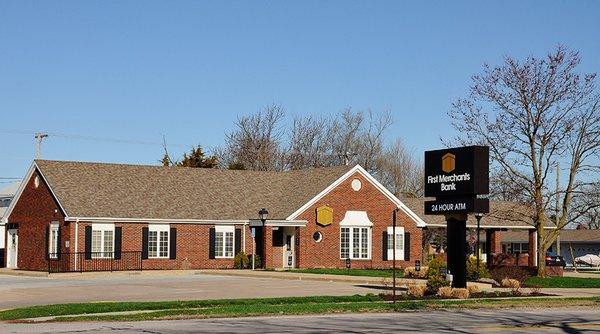 First Merchants Bank on North Prairie Street in Brookston IN