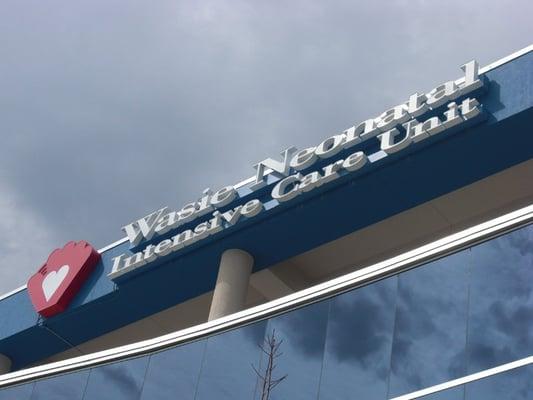 Premier Signs N Graphix