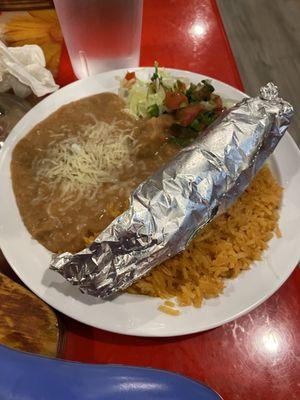 Accompaniments with the Fajitas...rice, beans, Pico, tortillas.