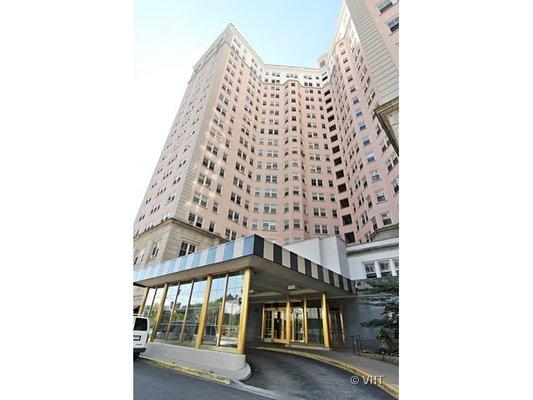 Mitzi Orner | Berkshire Hathaway Chicago