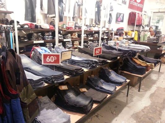 Everyone loves 60% off sales and great clothes