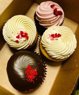 Special V-Day themes cupcakes and cake pops in store!