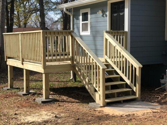 Deck by Aztec Home Renovations