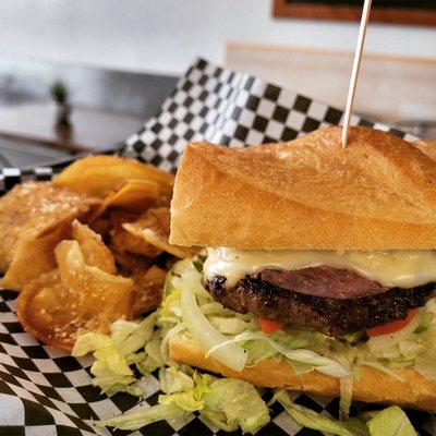 $5.50 Burger Basket EVERY Wednesday!! 3PM-CL
(with a purchase of a beverage & Dine in Only)