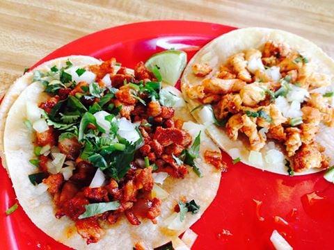 Al Pastor Taco and a chicken taco!