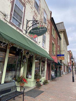 Berry & Berry Floral