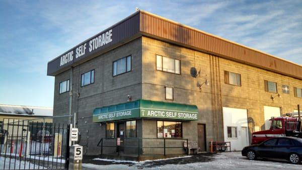 Arctic Storage At Midtown