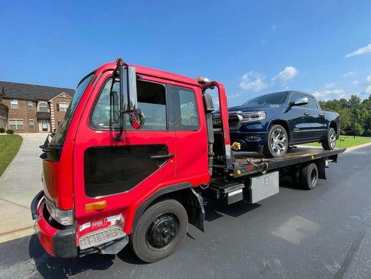 Hendry Auto Towing & Roadside