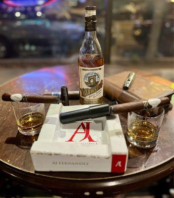 Big Mikes Cigar Lounge