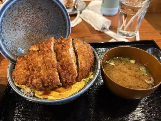 Chicken breast donburi