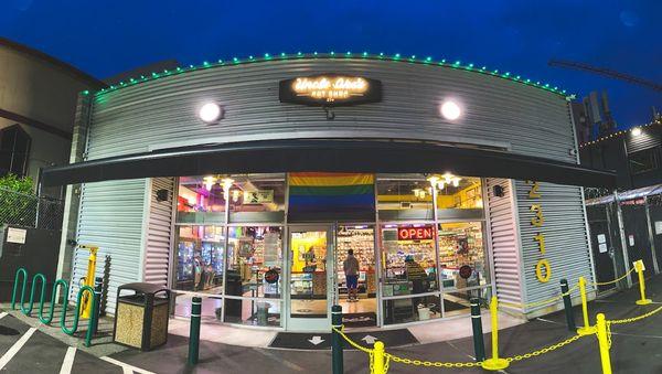 Uncle Ike’s - Bottle Shop