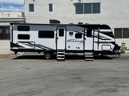 Happy Daze RV - Gilroy