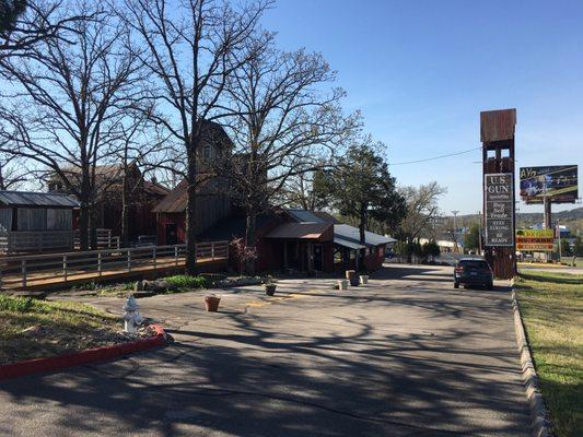 This is a view of US GUN specialties from Highway 165, just a couple of minutes south of the highway 76 Branson strip.