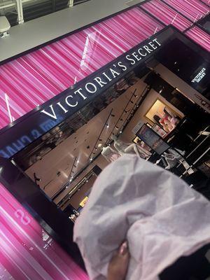 Victoria's Secret & PINK by Victoria's Secret