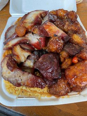 Look at all this food... Dizam !!!