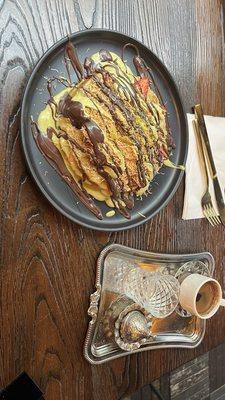 Golden Dessert and Cafe