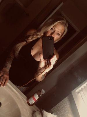 Kolor Roxx Hair Studio