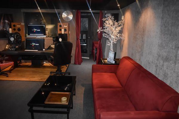 Welcome to Four Love Studios!