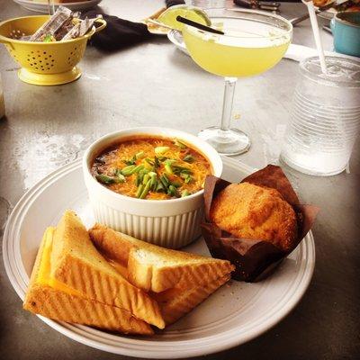 Bob's 3 bean Chili & a grilled cheese sandwich. Delicious cornbread!!