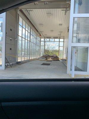 This place has seen better days. Completely unusable.