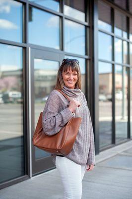 Julie Kuhlmann - Coldwell Banker Tomlinson | Home Girl