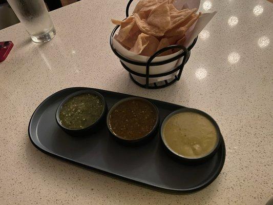 Salsa trio (habanero, tomatillo, chile de árbol)