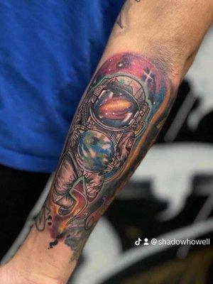 Shadow of Illusion Tattoo & Body Piercing