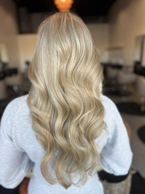 Blonde full highlight