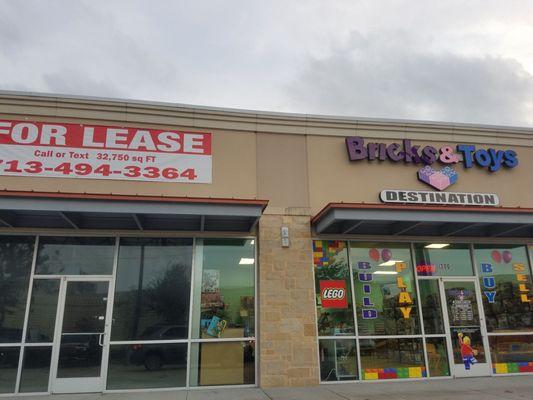 Bricks and Toys Destination