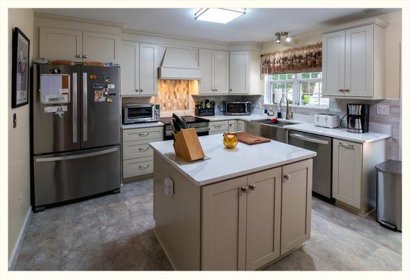 Custom Colors & Cabinets