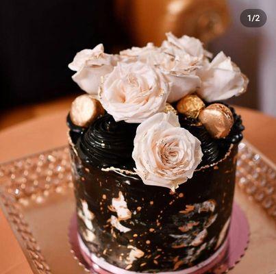 Ladylelekrumb Bake Shop