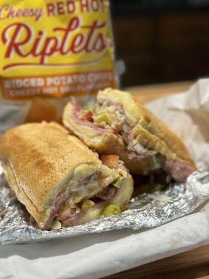 Gioias Deli-Valley Park