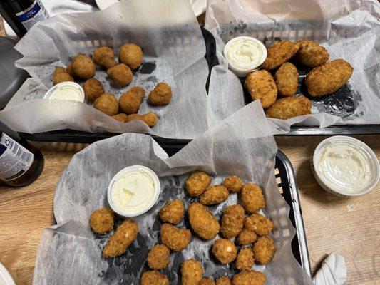 Upper left: mushrooms, upper right: poppers, lower: spicy curds
