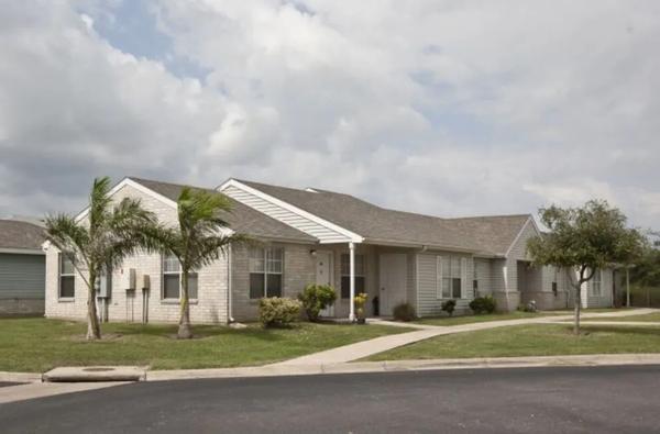 Beacon Bay Townhomes