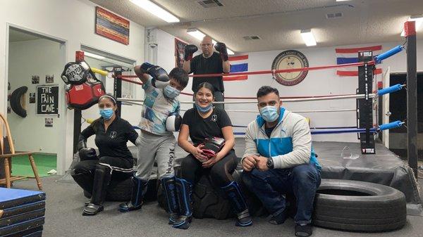 Family of muaythai We are CMMTG muaythai family