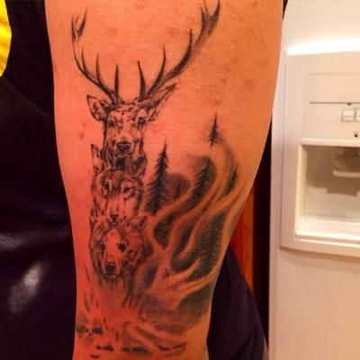 Half way through one of the pieces I had done here. The detail when you get close on the animals still blows me away.