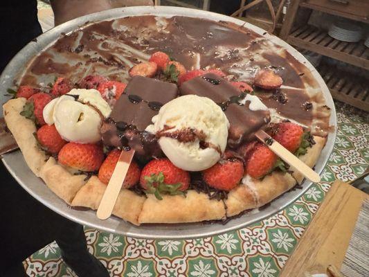Ice cream pizza