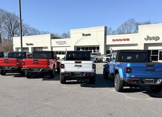Team Chrysler Dodge Jeep Ram of Morganton