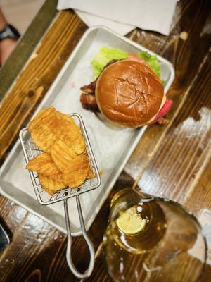 Burger with chips