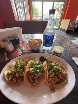 3 chicken taco