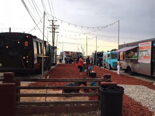 Montana Avenue Food Truck Court