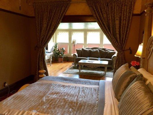 Iron Horse Inn