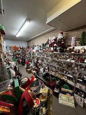 Crossroads Country Mall