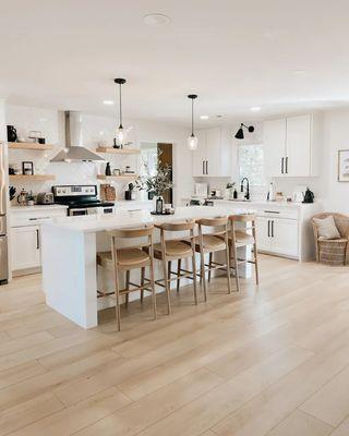 Extra-thick luxury vinyl flooring that offers the perfect balance of beauty and durability. 100% waterproof and ideal for kitchen and bath.